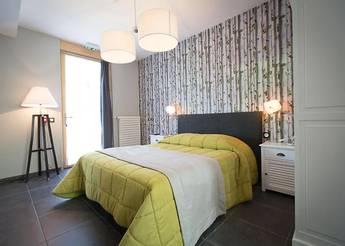 Au Clair De La Lys *